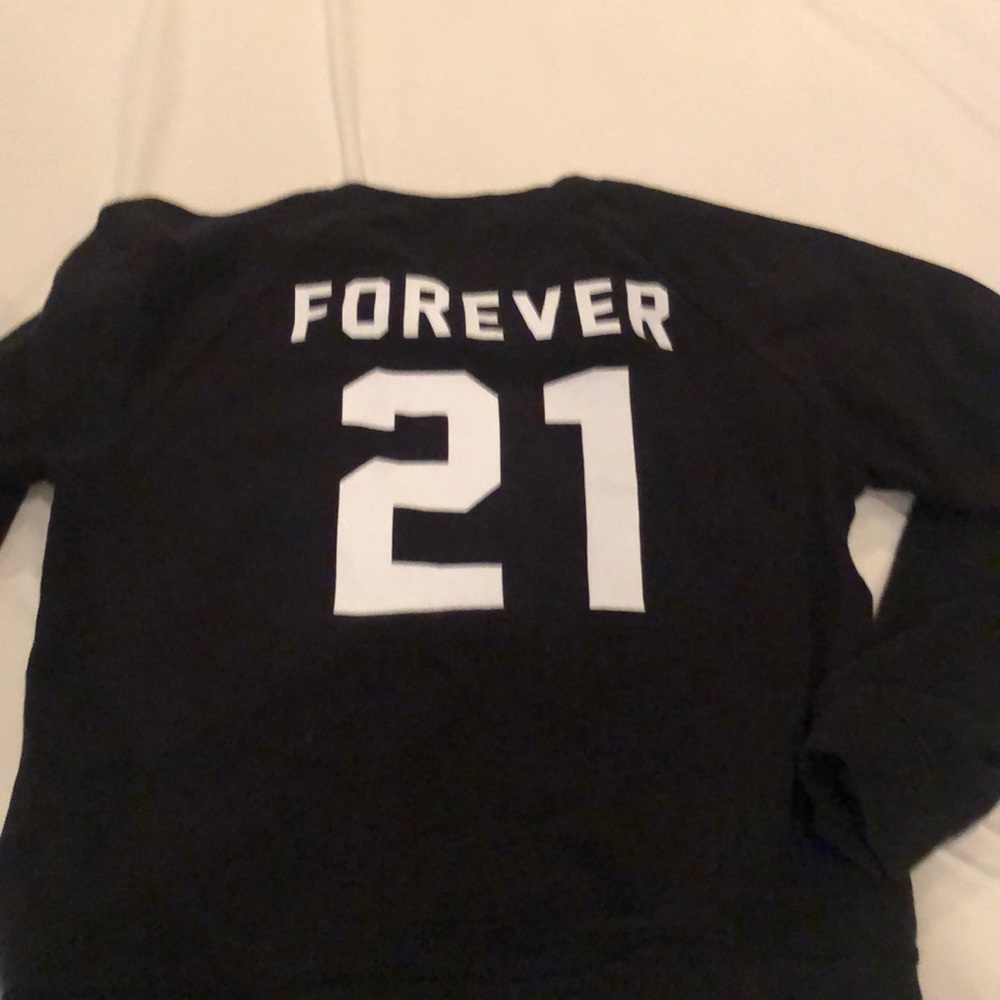 Sweatshirt - Picture 4 of 4